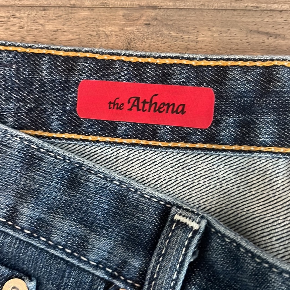 AG Adriano Goldschmied The Athena Crop Jean Women’s Size 31R